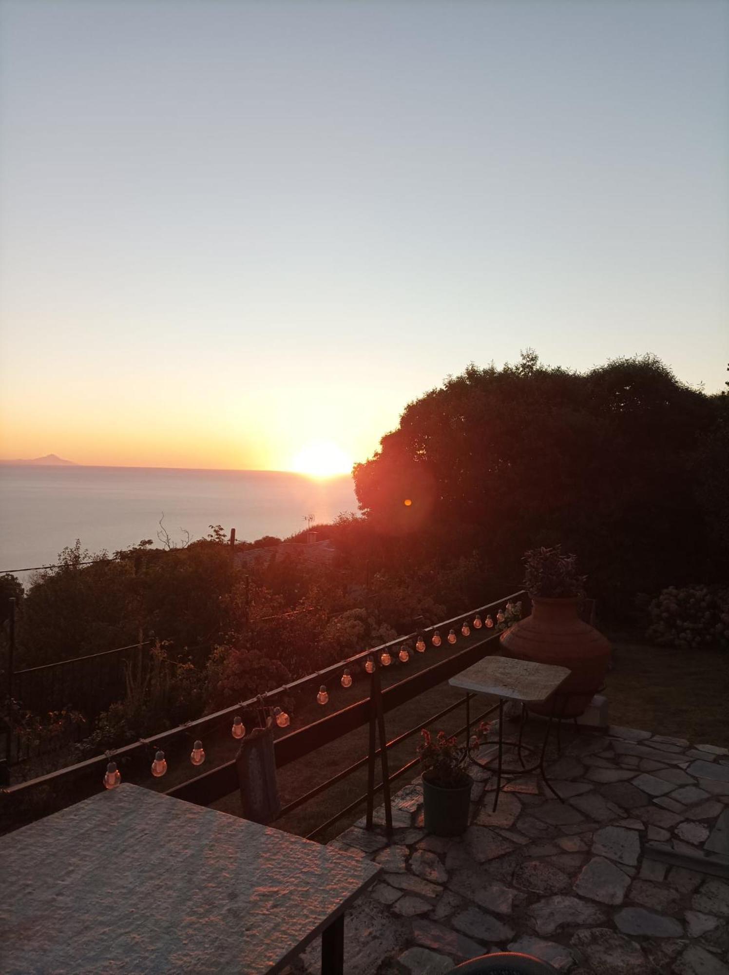 Diogenis Hotel Tsagkarada Dış mekan fotoğraf